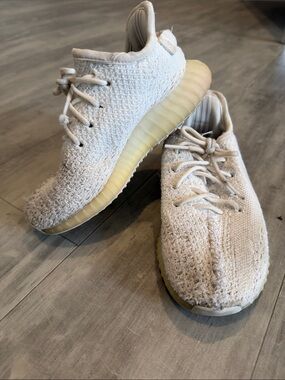 Kids Knit Yeezy x Adidas Sneakers in Cream